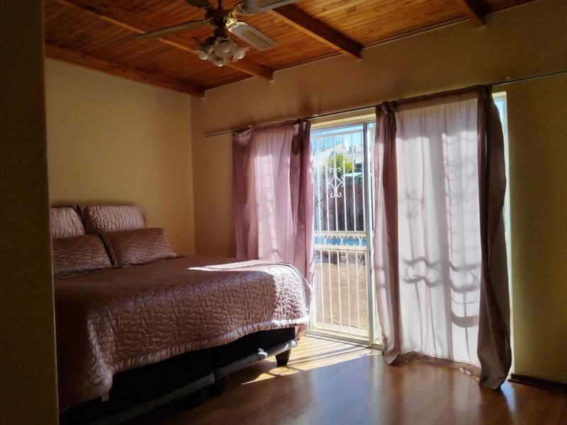 To Let 5 Bedroom Property for Rent in Kuruman Northern Cape